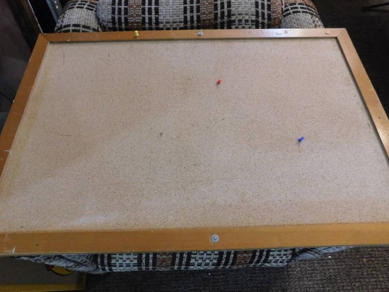 lot 5319 image: Framed Corkboard