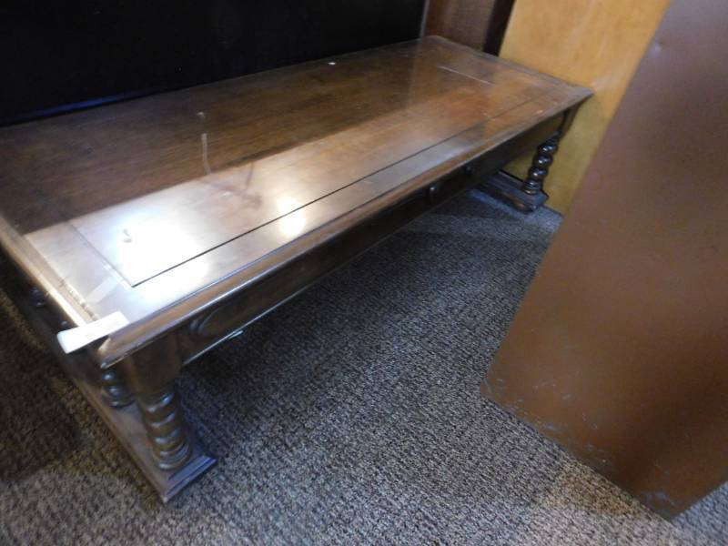 lot 5327 image: A Large Coffee