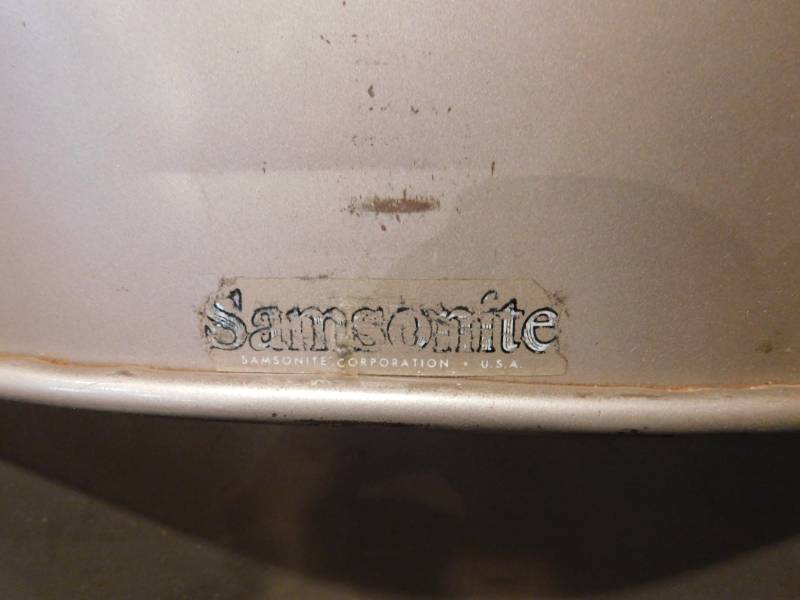 lot 5335 image: Folding Chairs