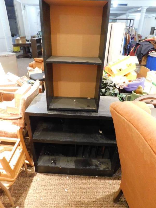 lot 5354 image: Two Bookshelves