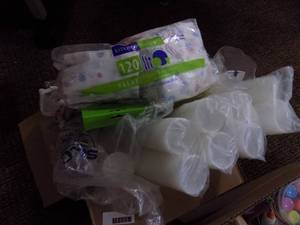 lot 5291 image: Box of Paper Goods