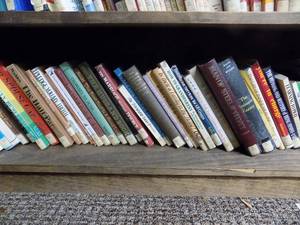 lot 5410 image: 60 Books