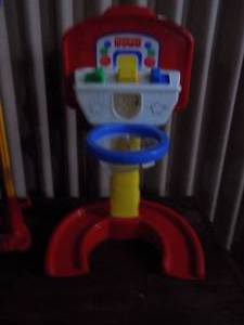 lot 5262 image: Fisher Price Basketball Toy