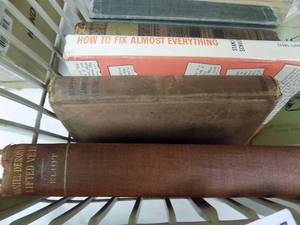 lot 5447 image: Vintage Books (9 ea) & Singing Pamphlet