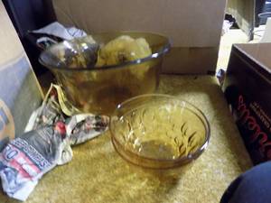 lot 5618 image: Vintage Bowls