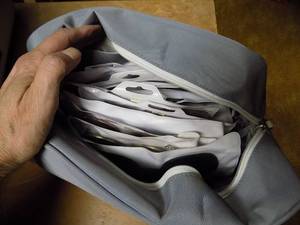 lot 5633 image: Purses & Sunglass Clip-ons