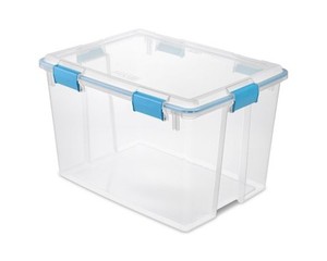 lot 4689 image: Sterilite 80qt Gasket Boxes