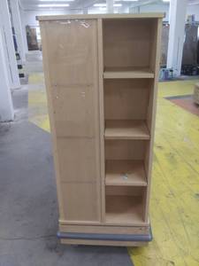 lot 4930 image: Retail T-Shirt Display