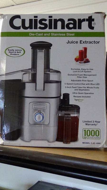 lot 3012 image: Cuisinart Juice Extractor