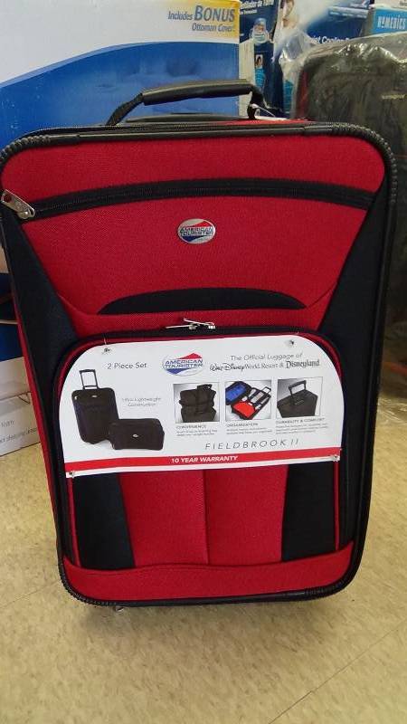 lot 3056 image: American Tourister Fieldbrook II 2-piece Luggage Set