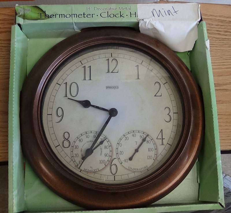 lot 3033 image: 14 inch IndoorOutdoor Wall Clock with Thermometer and Hygrometer
