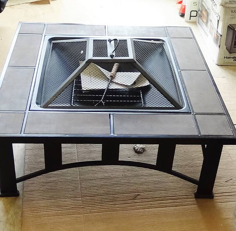 lot 2967 image: Tuscan Tile Top Mission Style Fire Pit