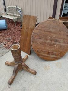 lot 433 image: 42 inch round project oak table base and leaf