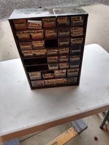 lot 476 image: metal parts holder missing five drawers full