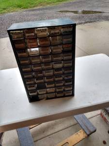 lot 477 image: metal parts bin missing two drawers full