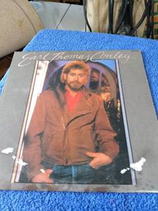 lot 499 image: Earl Thomas Conley dont make it easy for me AHL1-4713 no scratches