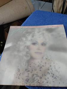 lot 515 image: Dolly Parton real love AHL1-5414 no scratches