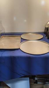 lot 1451 image: two pizza and sheet pan