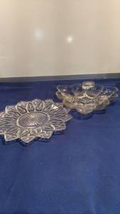 lot 1467 image: two dishes