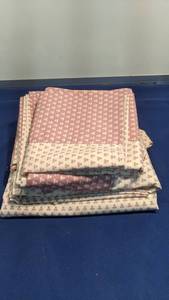 lot 1468 image: set twin size sheet