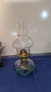 lot 1481 image: oil lamp
