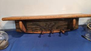 lot 1537 image: shelf 23-in long