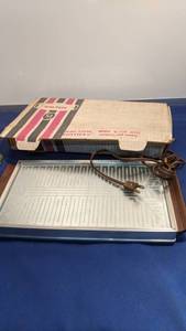 lot 1558 image: salton heating tray works