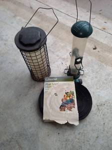 lot 2082 image: two bird feeders and a Gilmore flat soaker new