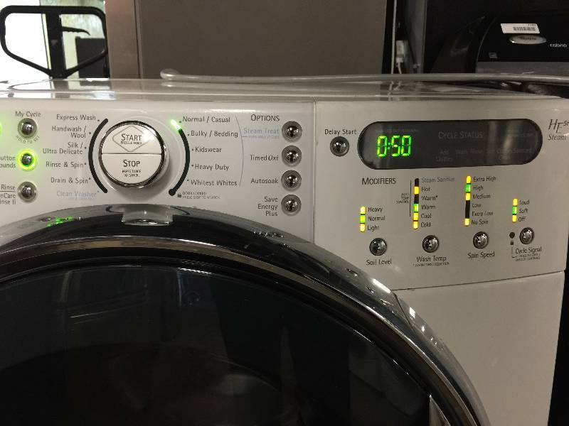lot 7186 image: Kenmore Elite HE5t Steam 4.4 cu. ft. Front-Load Washing Machine