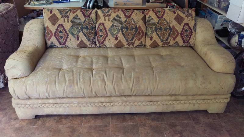 lot 17 image: Southwestern Motif Oversized Sofa