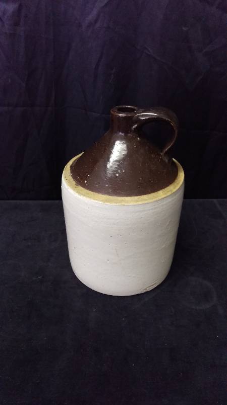 lot 36 image: 1 Gallon Jug