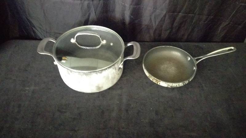 lot 56 image: Betty Crocker Hard Anodized Cookware