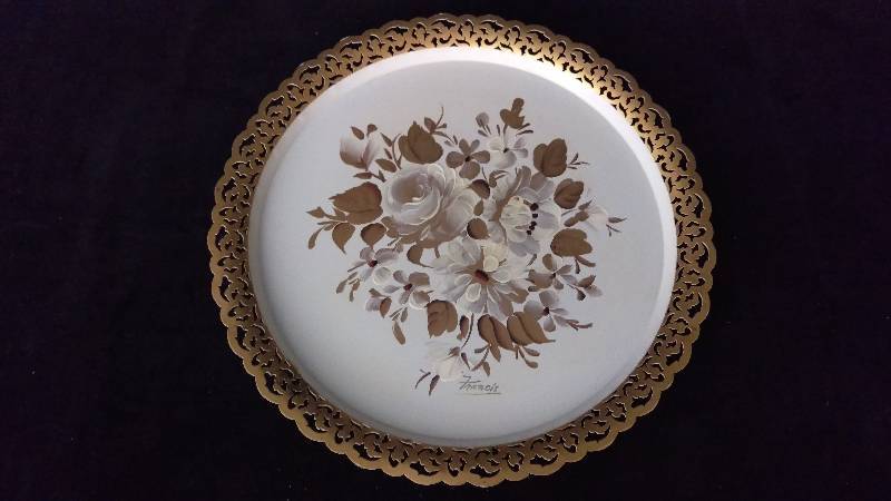 lot 64 image: Vintage Hand-Painted Serving Tray
