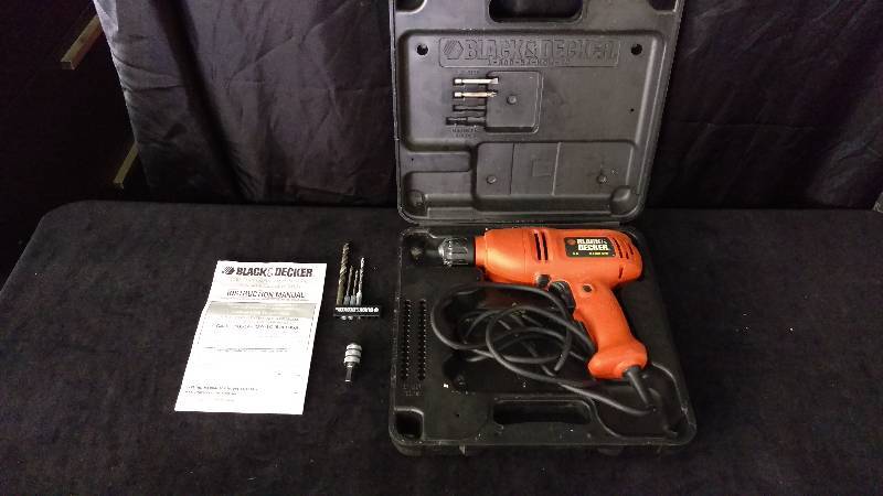 lot 105 image: Black & Decker 38 Hammer Drill