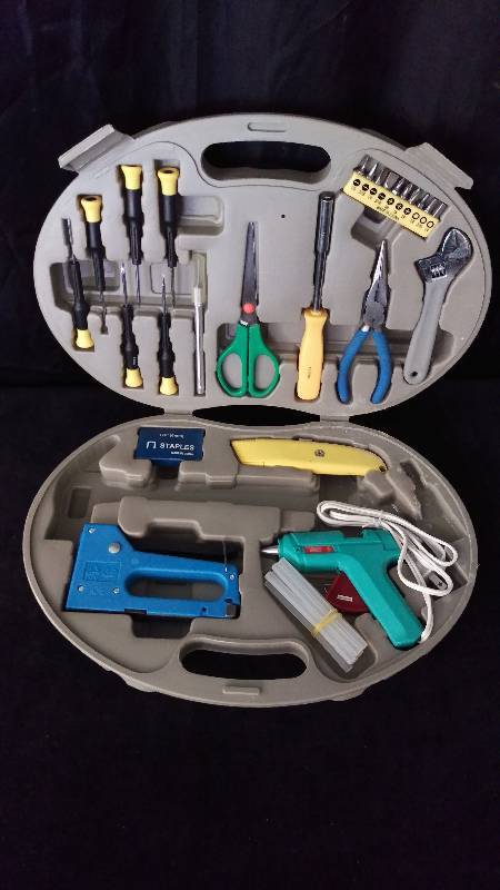 lot 111 image: Tool Set in Case