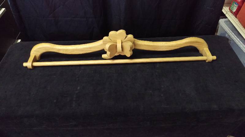 lot 142 image: Solid Oak Custom Quilt Rack