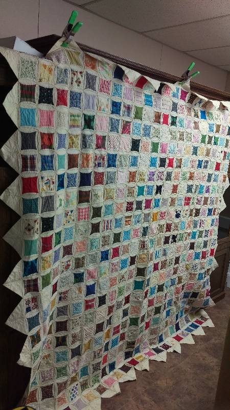 lot 97 image: Vintage Quilt in Good Condition