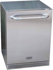lot 1032 image: BULL 24-INCH PREMIUM OUTDOOR RATED COMPACT REFRIGERATOR SERIES II - 13700 -- MSRP $1769.00