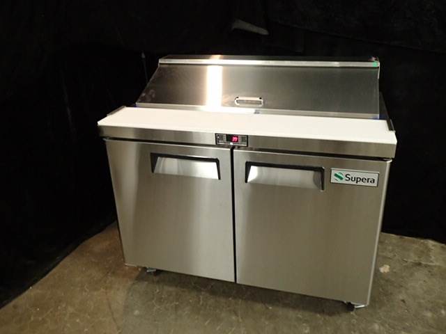 lot 3486 image: Supera 48 SandwichSalad Prep Table (SSPT2R-1)