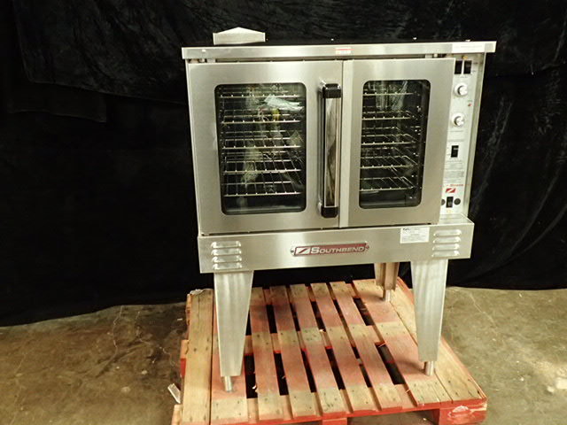 lot 3498 image: Southbend Full Size Natural Gas Convection Oven