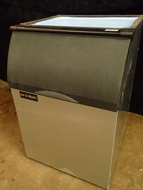 lot 3512 image: Ice-O-Matic 500lb Ice Bin