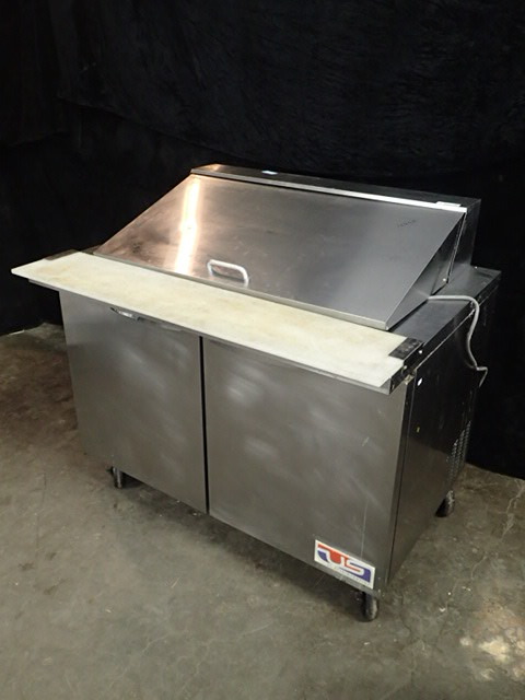 lot 3522 image: US Refrigeration 48in Refrigerated Prep Table