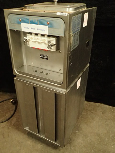 lot 3571 image: Taylor Commercial Soft Serve Ice Cream Machine
