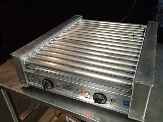 lot 3577 image: Connolly Hot Dog Roller