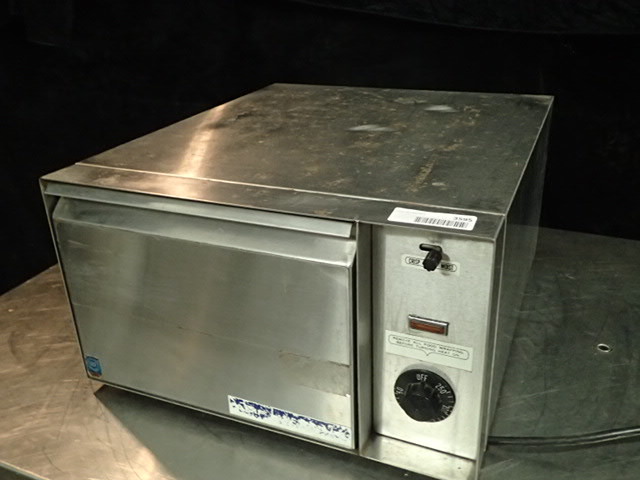 lot 3595 image: AMF Half Size BunChip Warmer