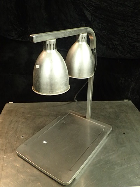 lot 3621 image: 2 Bulb Food Warmer
