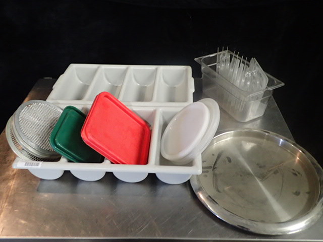 lot 3636 image: Lot of Misc. Kitchenwares
