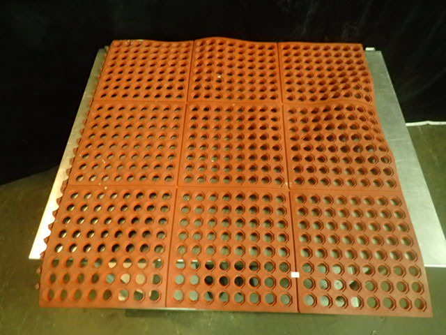 lot 3644 image: Wet Area Anti Fatigue Mats