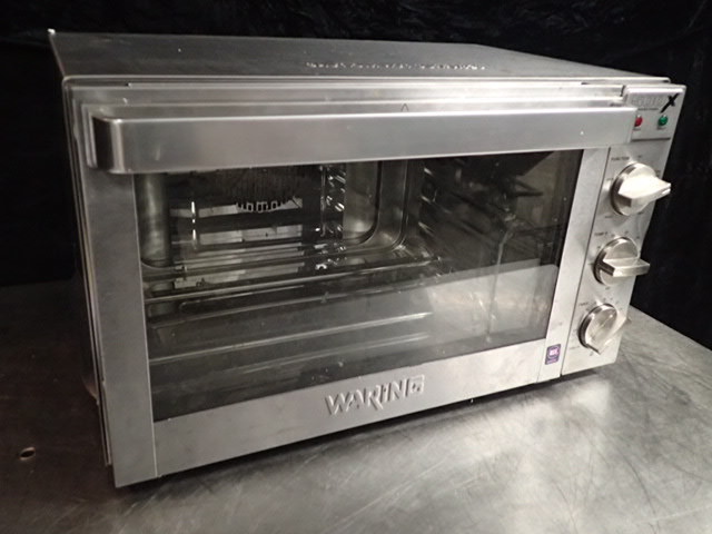 lot 3698 image: Waring WCO500X Half Size Convection Oven