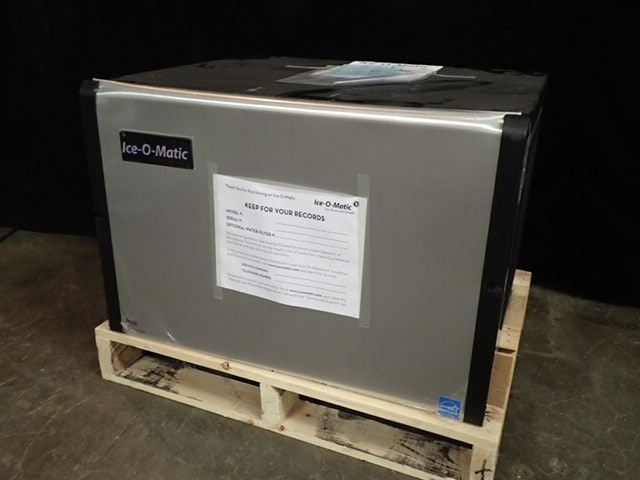 lot 3704 image: Ice-O-Matic 505 lb Half Size Cube Ice Machine (ICE0400HA)